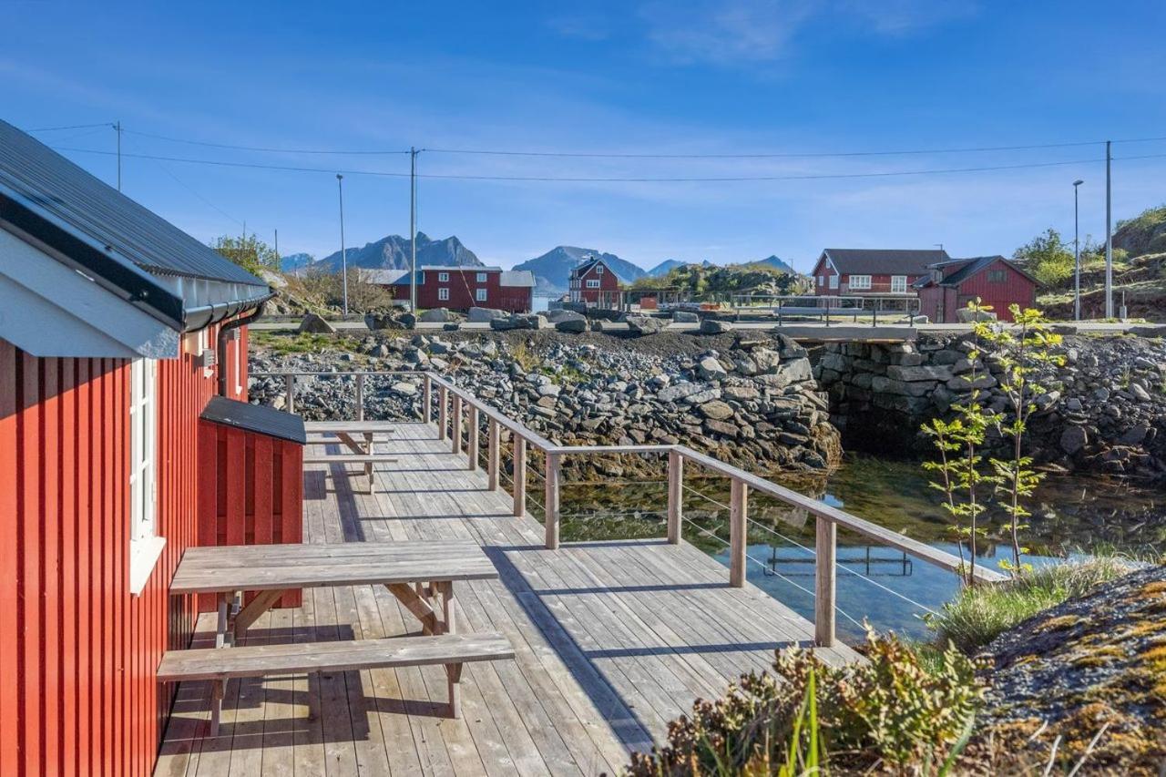 Waterfront Twin Cabin Villa Stamsund Luaran gambar